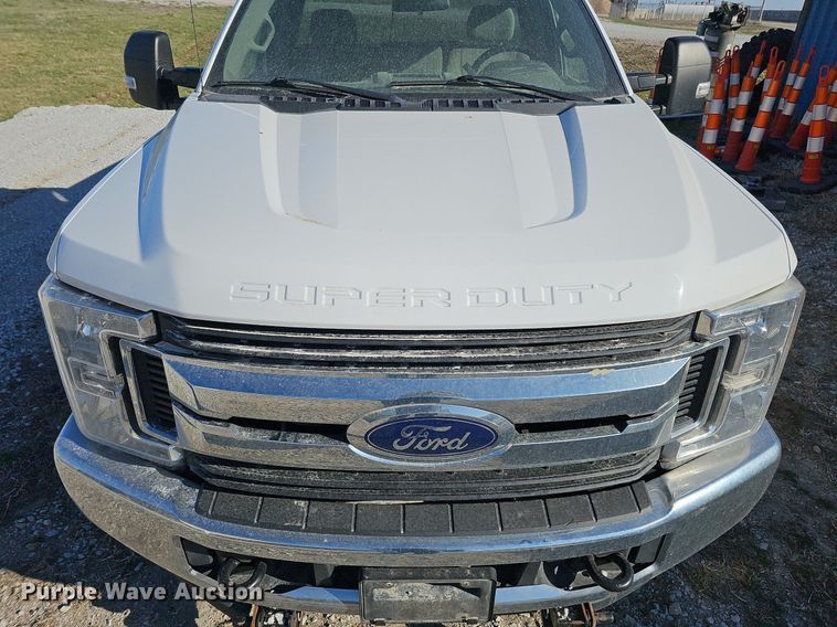image for item DO4290 2017 Ford F250 Super Duty XLT  pickup truck