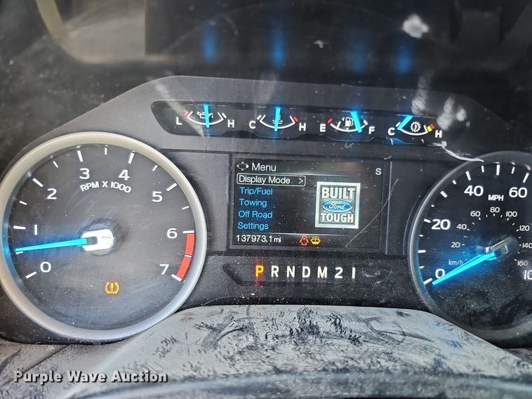 image for item DO4290 2017 Ford F250 Super Duty XLT  pickup truck