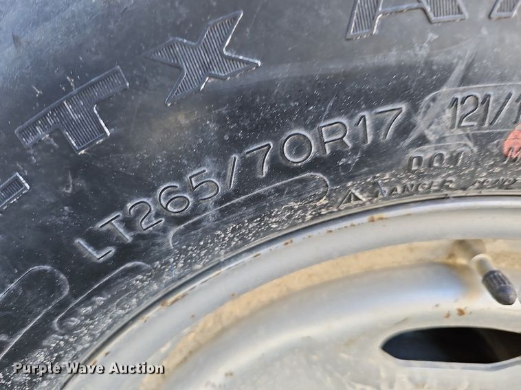 image for item DO4290 2017 Ford F250 Super Duty XLT  pickup truck