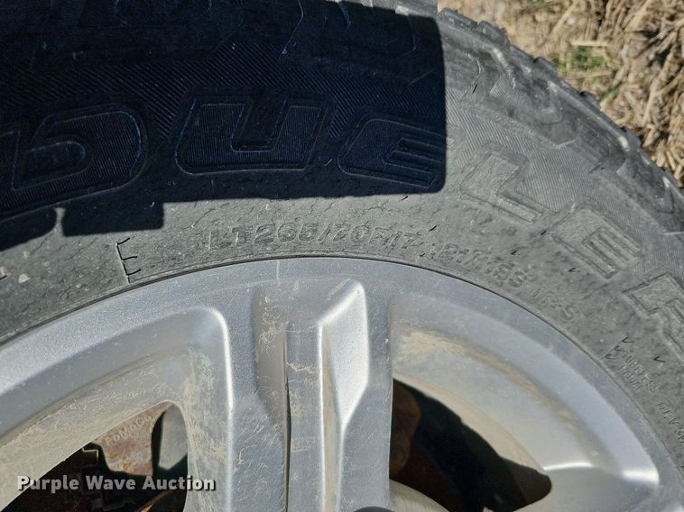 image for item DO4290 2017 Ford F250 Super Duty XLT  pickup truck