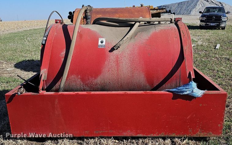 image for item DO4293 Waste oil tank and containment pit