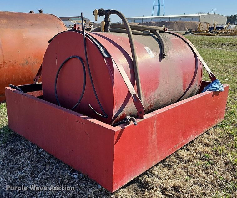 image for item DO4293 Waste oil tank and containment pit