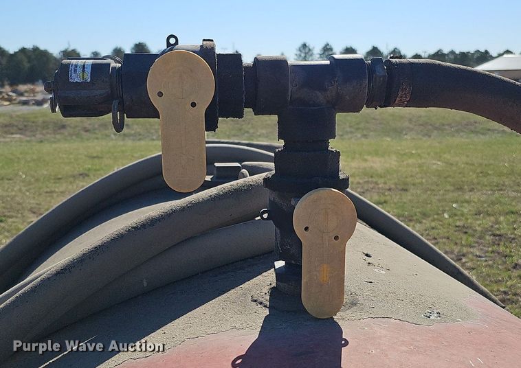 image for item DO4293 Waste oil tank and containment pit