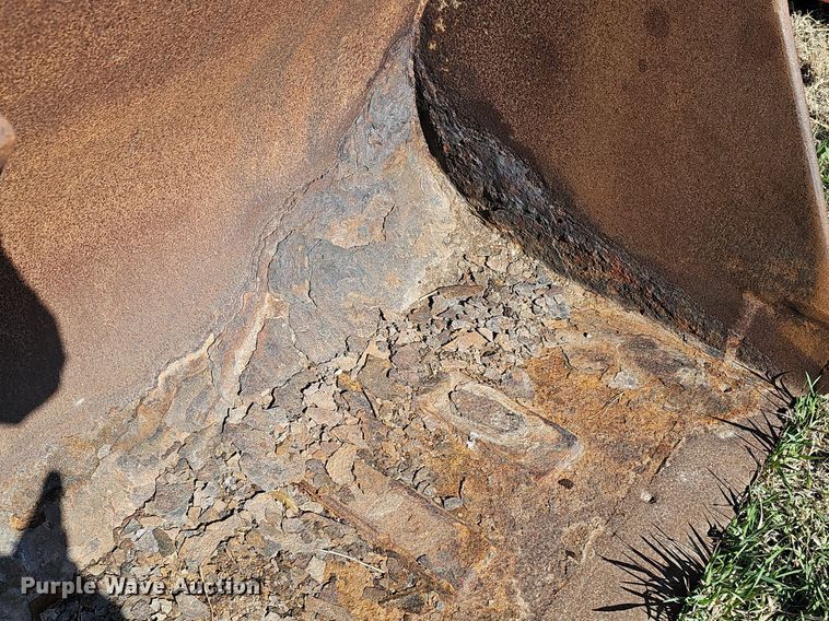 image for item DO4294 80.5" W wheel loader bucket