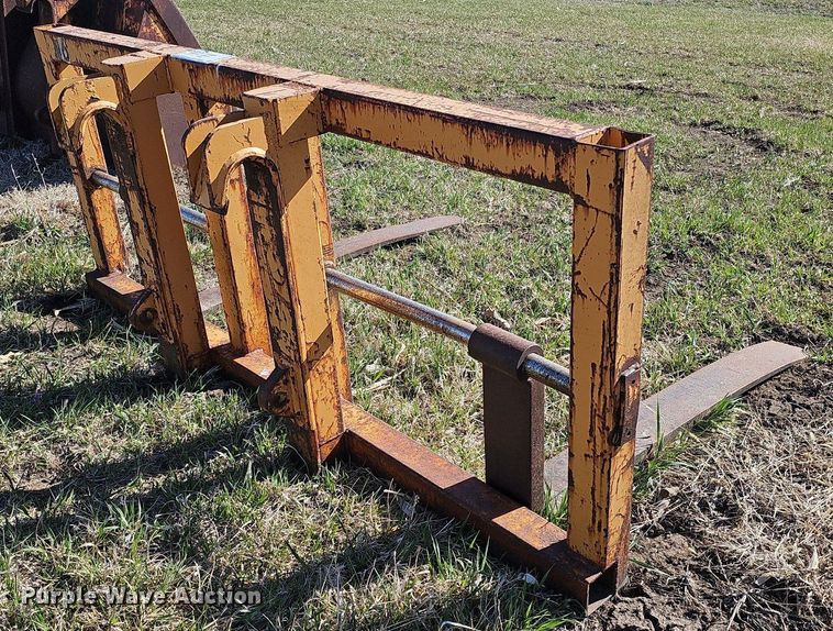 image for item DO4295 59.5" L wheel loader forks