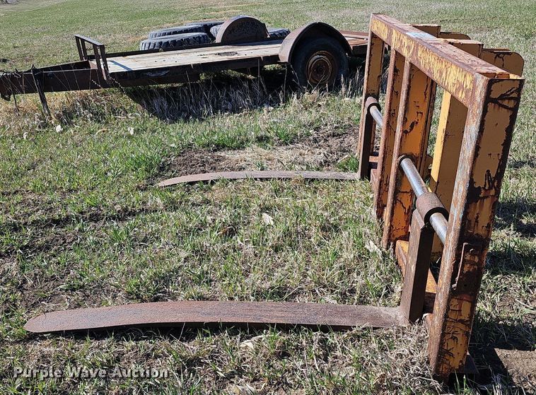 image for item DO4295 59.5" L wheel loader forks