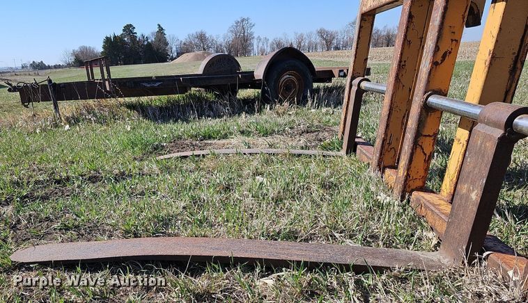 image for item DO4295 59.5" L wheel loader forks