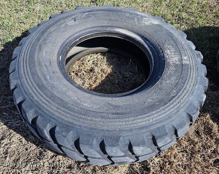 image for item DO4296 (2) Bridgestone 14.00R24 tires