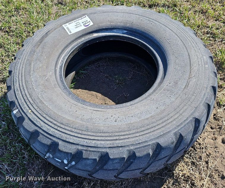 image for item DO4296 (2) Bridgestone 14.00R24 tires