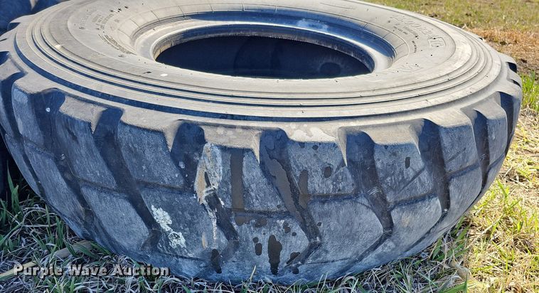 image for item DO4297 (3) Bridgestone 14.00R24 tires