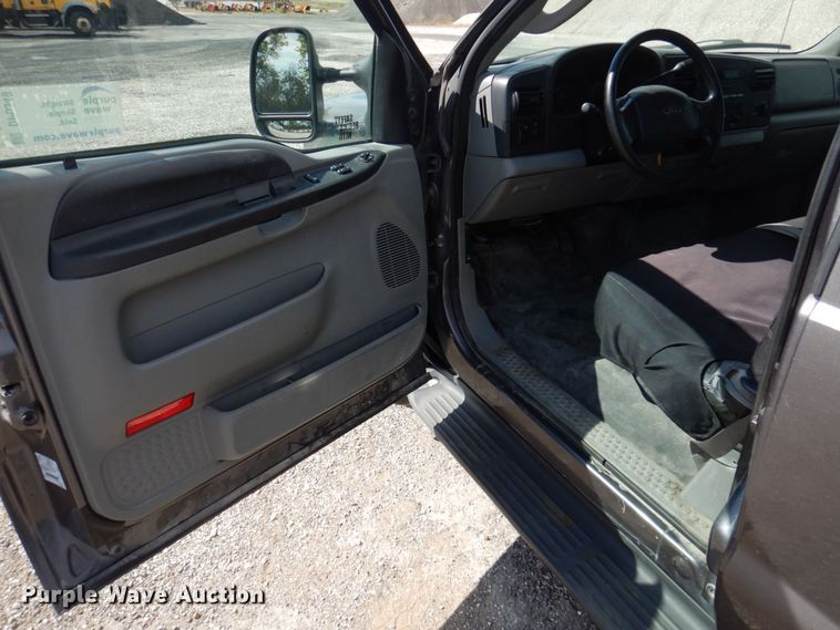 image for item DP0349 2005 Ford F250 Super Duty XL  SuperCab pickup truck