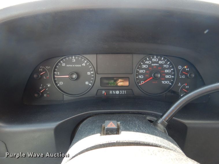 image for item DP0349 2005 Ford F250 Super Duty XL  SuperCab pickup truck