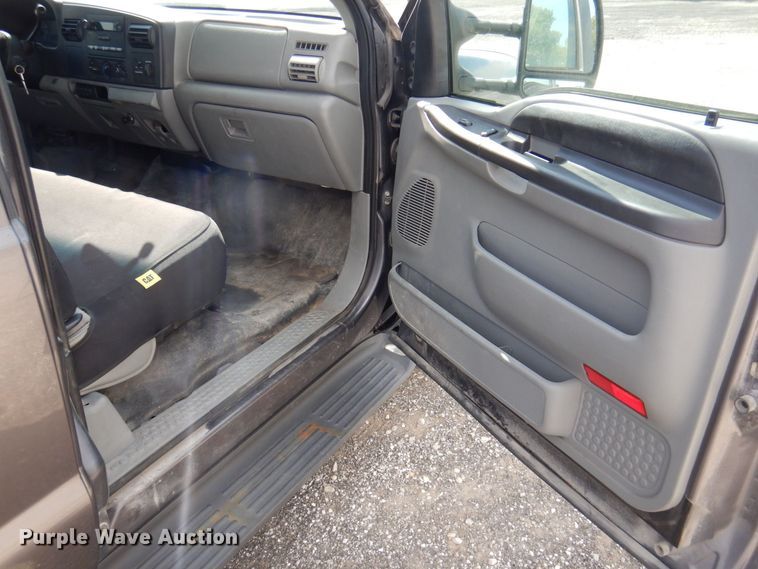 image for item DP0349 2005 Ford F250 Super Duty XL  SuperCab pickup truck