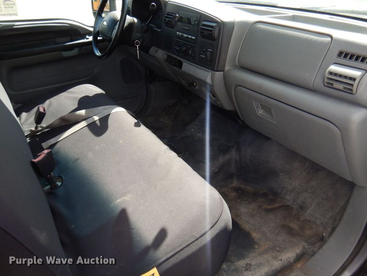 image for item DP0349 2005 Ford F250 Super Duty XL  SuperCab pickup truck