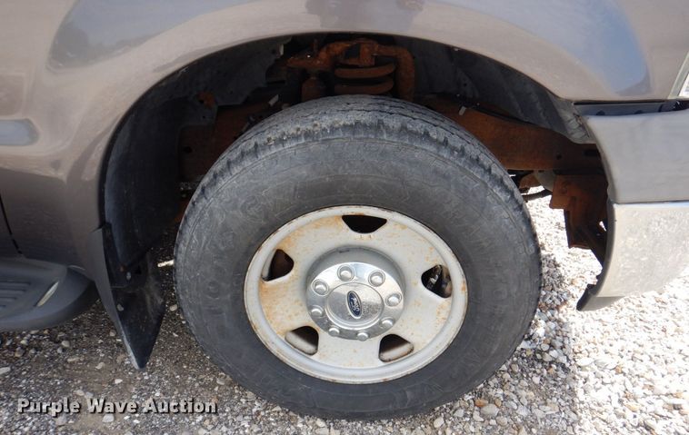 image for item DP0349 2005 Ford F250 Super Duty XL  SuperCab pickup truck