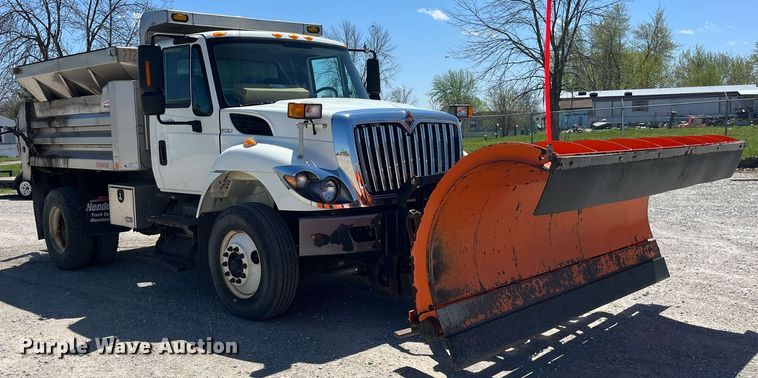 image for item DP0473 2011 International WorkStar 7400  dump truck