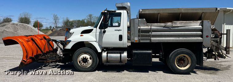 image for item DP0473 2011 International WorkStar 7400  dump truck