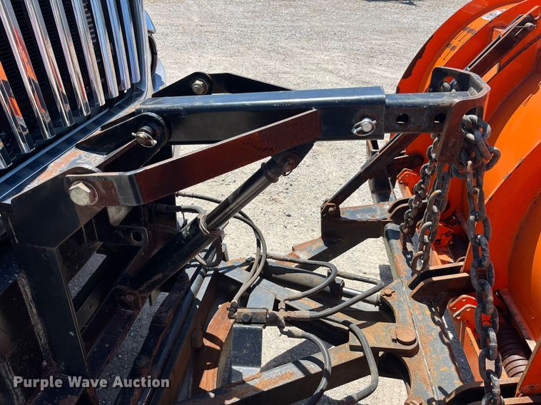 image for item DP0473 2011 International WorkStar 7400  dump truck