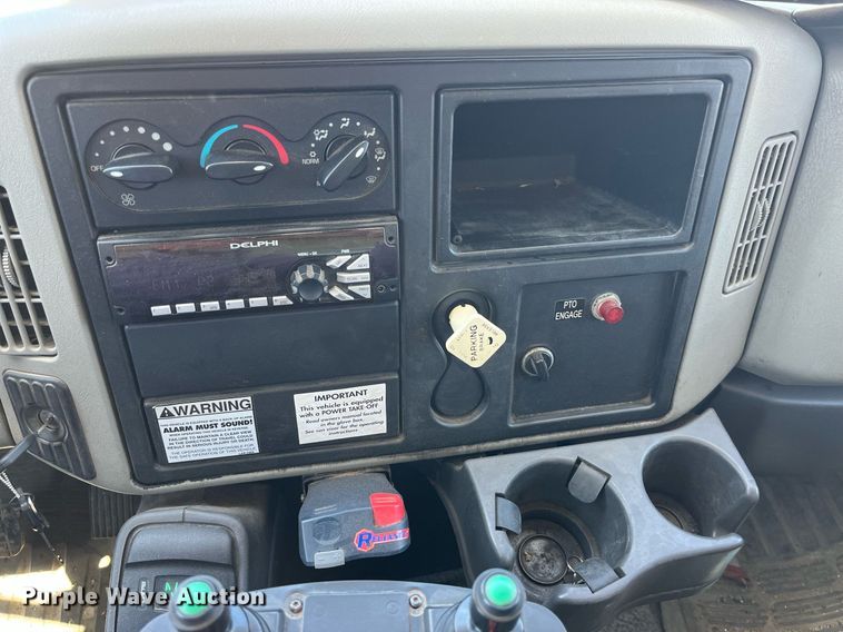 image for item DP0473 2011 International WorkStar 7400  dump truck