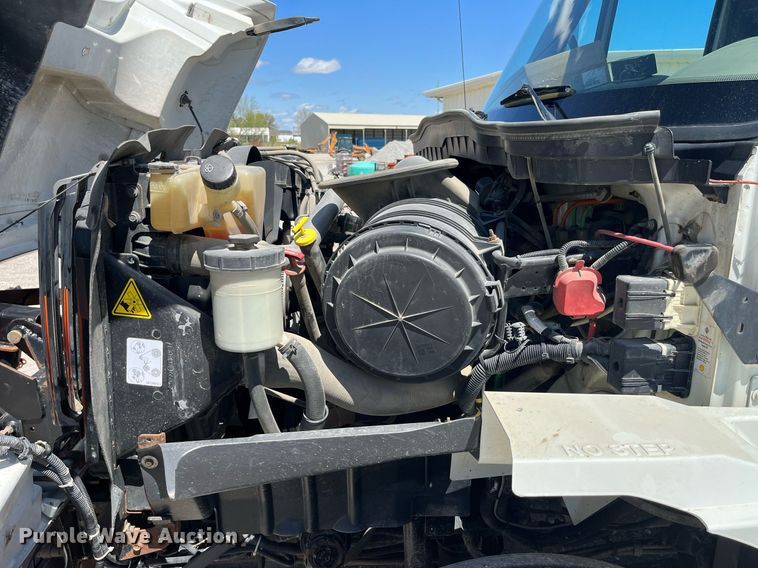 image for item DP0473 2011 International WorkStar 7400  dump truck