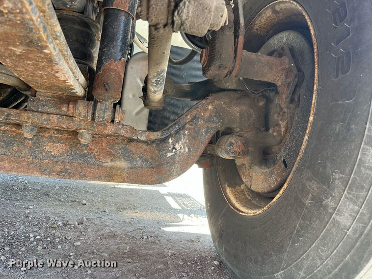 image for item DP0473 2011 International WorkStar 7400  dump truck