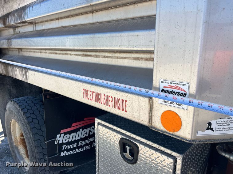 image for item DP0473 2011 International WorkStar 7400  dump truck