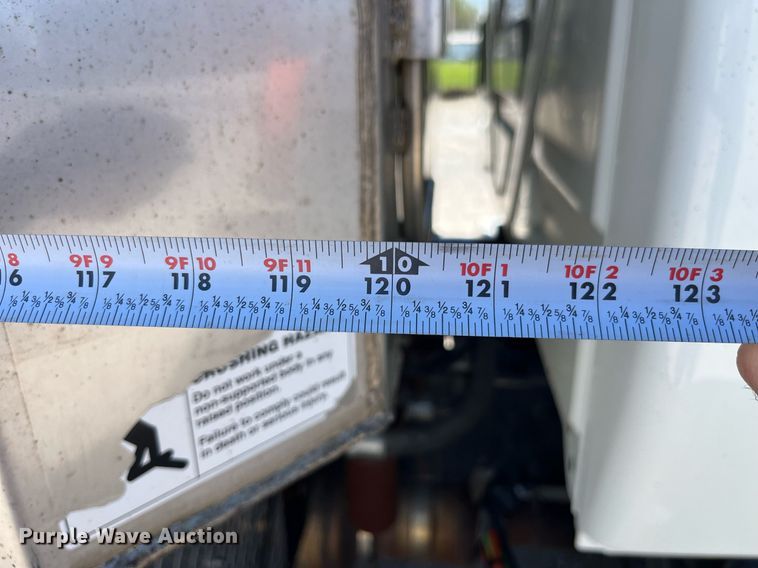 image for item DP0473 2011 International WorkStar 7400  dump truck