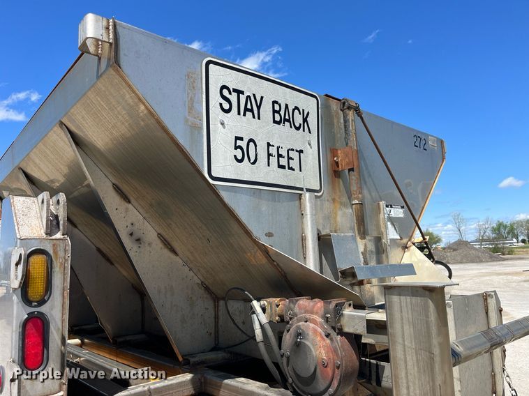 image for item DP0473 2011 International WorkStar 7400  dump truck