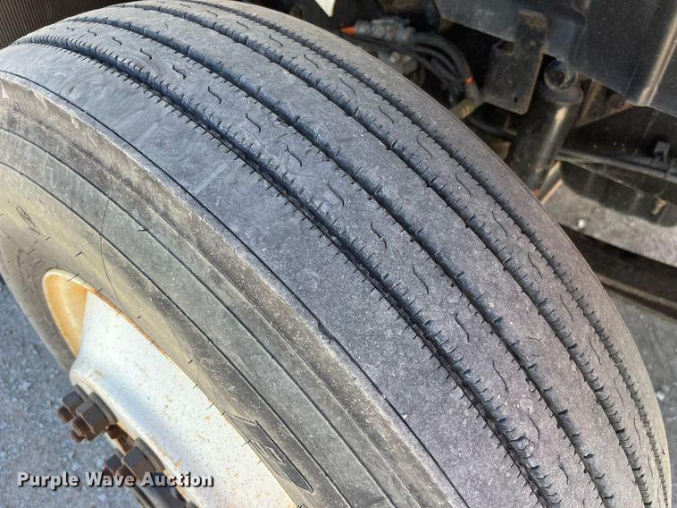 image for item DP0473 2011 International WorkStar 7400  dump truck