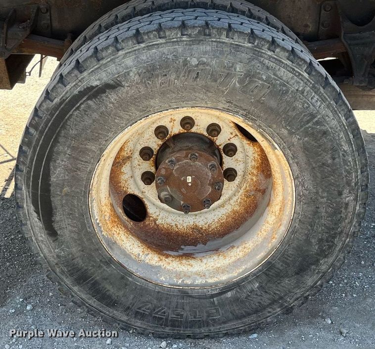 image for item DP0473 2011 International WorkStar 7400  dump truck