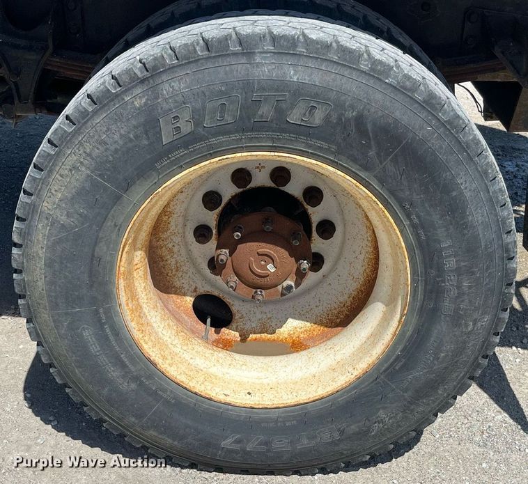 image for item DP0473 2011 International WorkStar 7400  dump truck