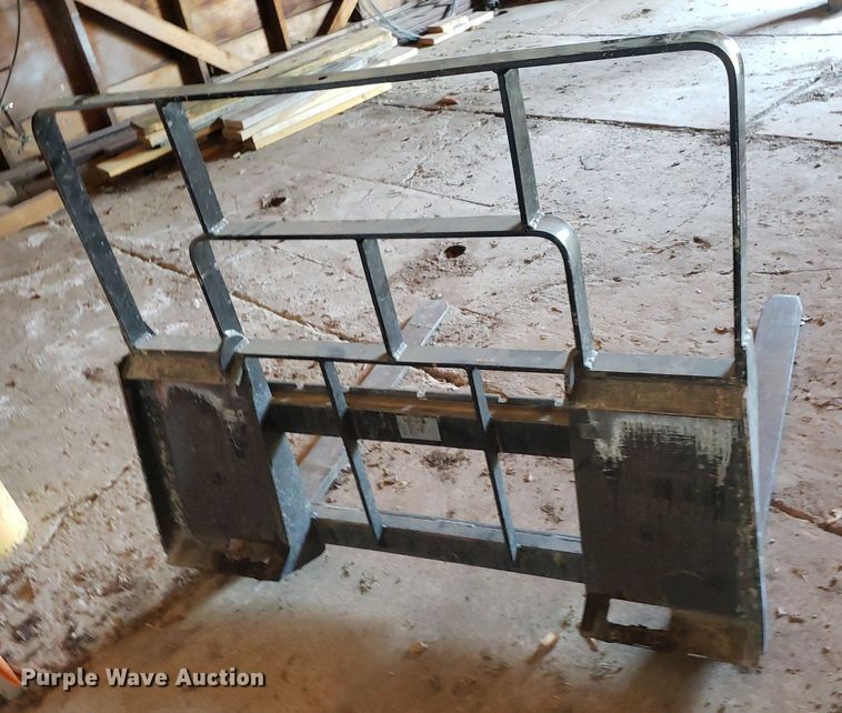 image for item DQ0507 MDS  42" L skid steer forks