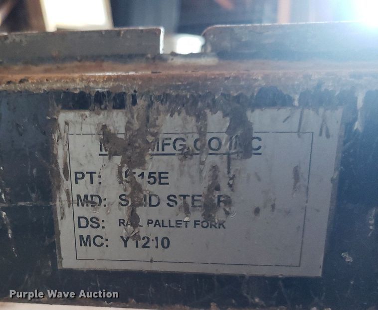 image for item DQ0507 MDS  42" L skid steer forks