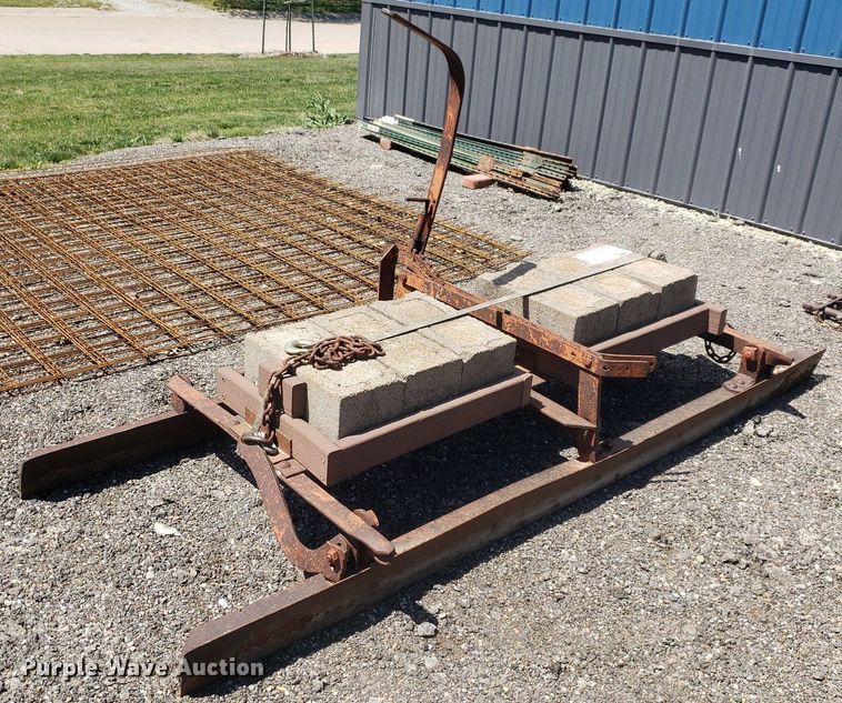 image for item DQ0508 8' L land leveler