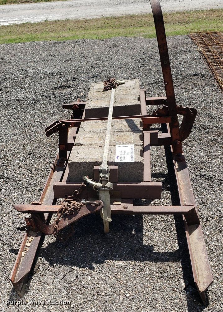 image for item DQ0508 8' L land leveler