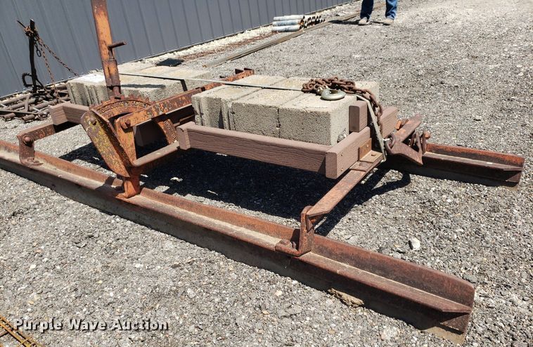 image for item DQ0508 8' L land leveler