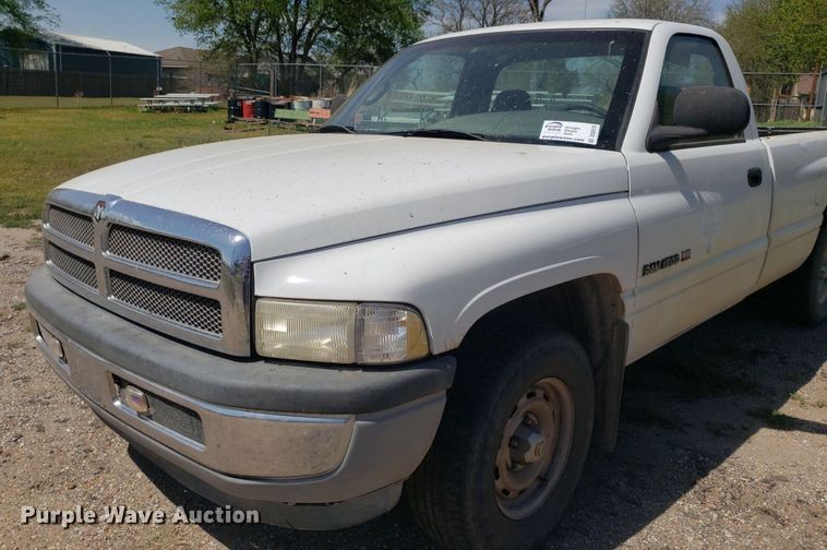image for item DQ0510 2001 Dodge Ram 1500  pickup truck