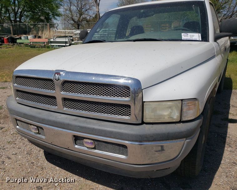 image for item DQ0510 2001 Dodge Ram 1500  pickup truck