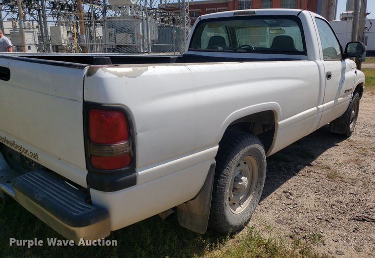 image for item DQ0510 2001 Dodge Ram 1500  pickup truck