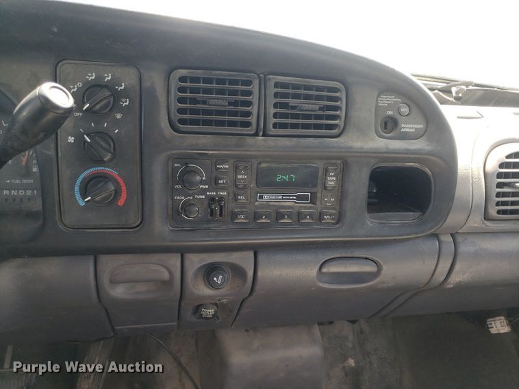 image for item DQ0510 2001 Dodge Ram 1500  pickup truck