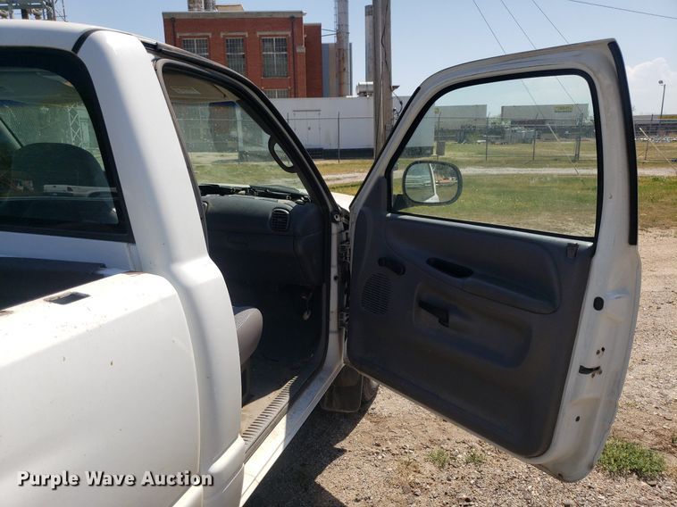 image for item DQ0510 2001 Dodge Ram 1500  pickup truck
