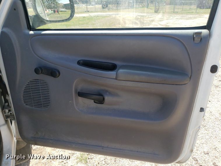 image for item DQ0510 2001 Dodge Ram 1500  pickup truck