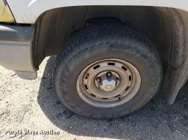 image for item DQ0510 2001 Dodge Ram 1500  pickup truck