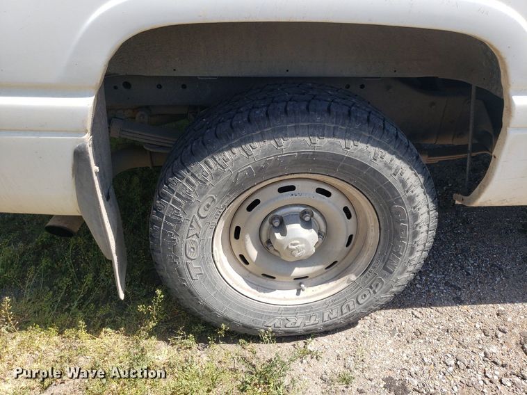 image for item DQ0510 2001 Dodge Ram 1500  pickup truck