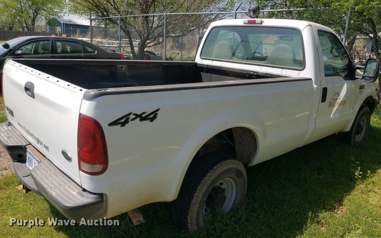 image for item DQ0511 2001 Ford F250 Super Duty  pickup truck