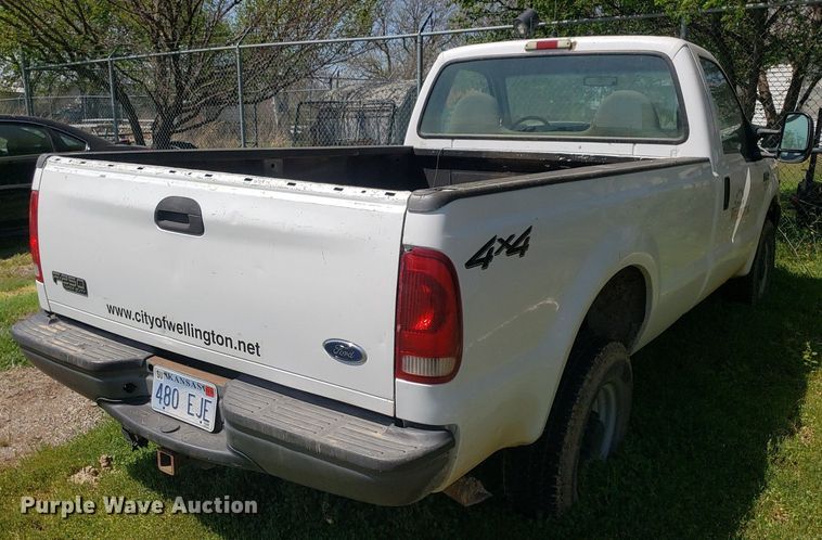 image for item DQ0511 2001 Ford F250 Super Duty  pickup truck