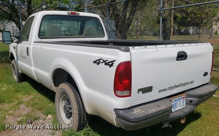 image for item DQ0511 2001 Ford F250 Super Duty  pickup truck