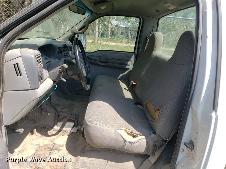 image for item DQ0511 2001 Ford F250 Super Duty  pickup truck