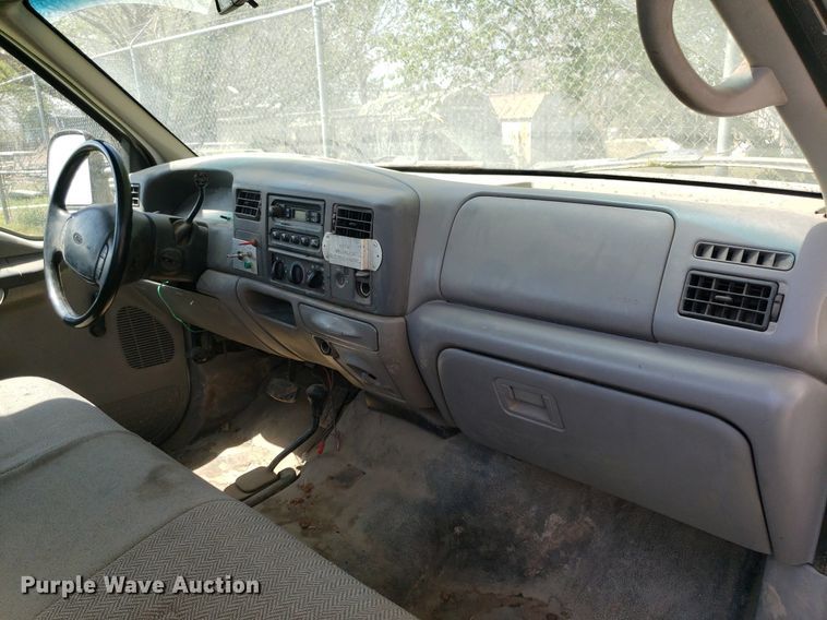 image for item DQ0511 2001 Ford F250 Super Duty  pickup truck