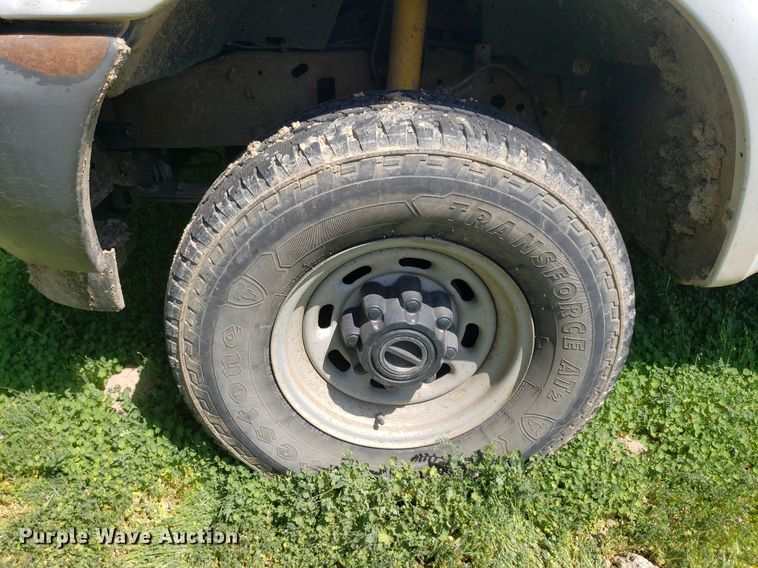 image for item DQ0511 2001 Ford F250 Super Duty  pickup truck